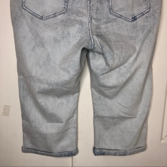 Lane Bryant High-Rise Acid Wash Pedal Jeans NWT - Picture 7 of 16